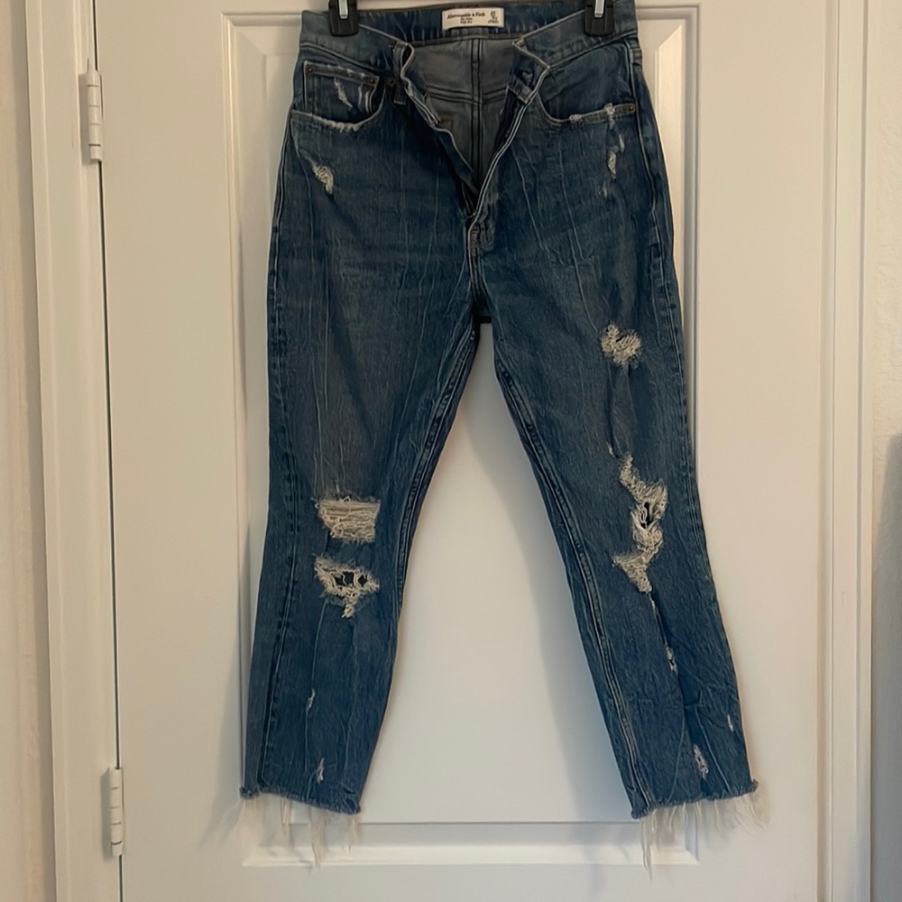 Abercrombie & Fitch - The Mom High Rise